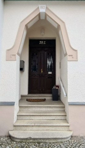 Eingang zur Seniorenwohnanlage Elbaue