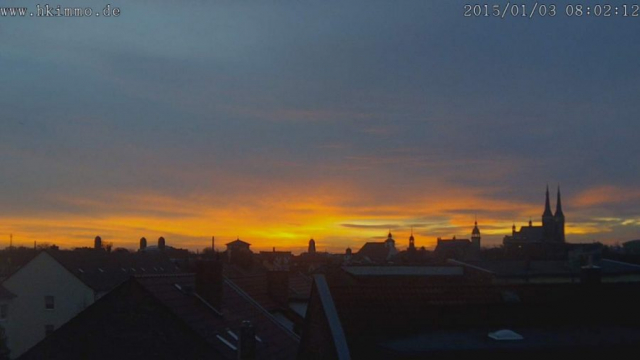 Sonnenaufgang über der Stadt
