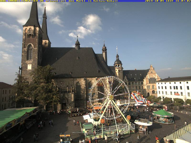 Rummel auf dem Markt in Köthen im Oktober 2014