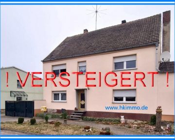 Genau richtig für Tierliebhaber ! 8.193 m² Grundstück mit freistehendem EFH in Schweinitz und Acker dazu, 39279 Schweinitz, Einfamilienhaus