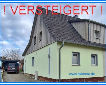 Doppelhaushälfte mit großem Pool in Teuchern ! EFH aus der Zwangsversteigerung kaufen., 06682 Teuchern, Doppelhaushälfte